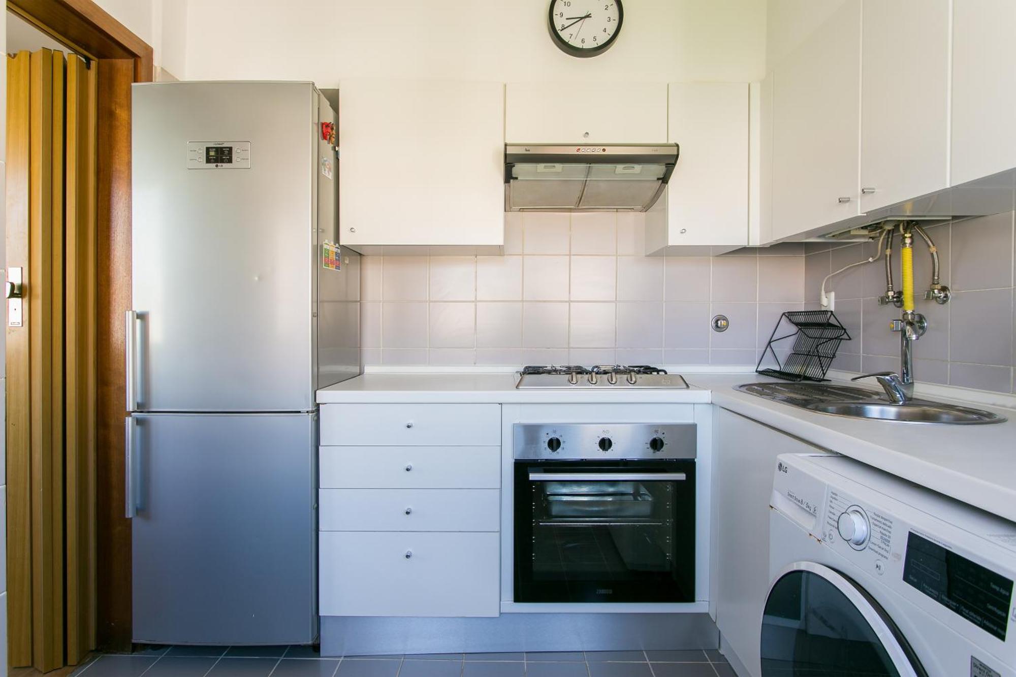 Apartamento central e confortável junto ao bairro da Graça Lisboa Exterior foto
